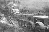 Tractor Famo ajutand la remorcarea vehiculelor impotmolite. Transilvania, septembrie 1944.