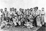 Grup de parasutisi romani in primavara anului 1944